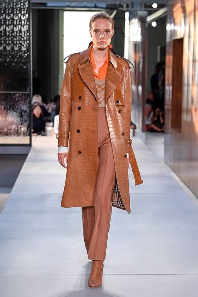 burberry londra primavera estate 16 settembre 2019|Show Primavera/Estate 2019 .